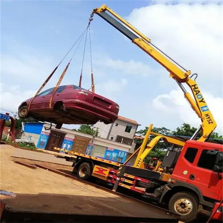 连南吊车救援小汽车怎么吊