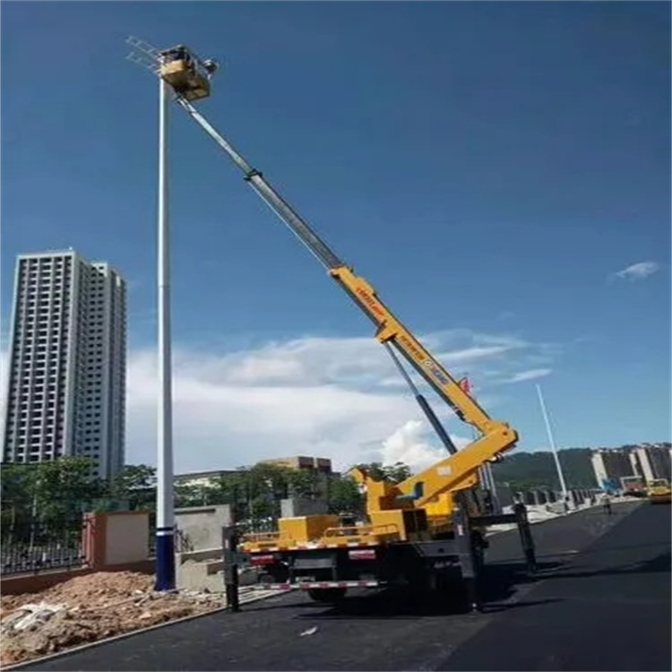 连南维修路灯的曲臂升降车出租